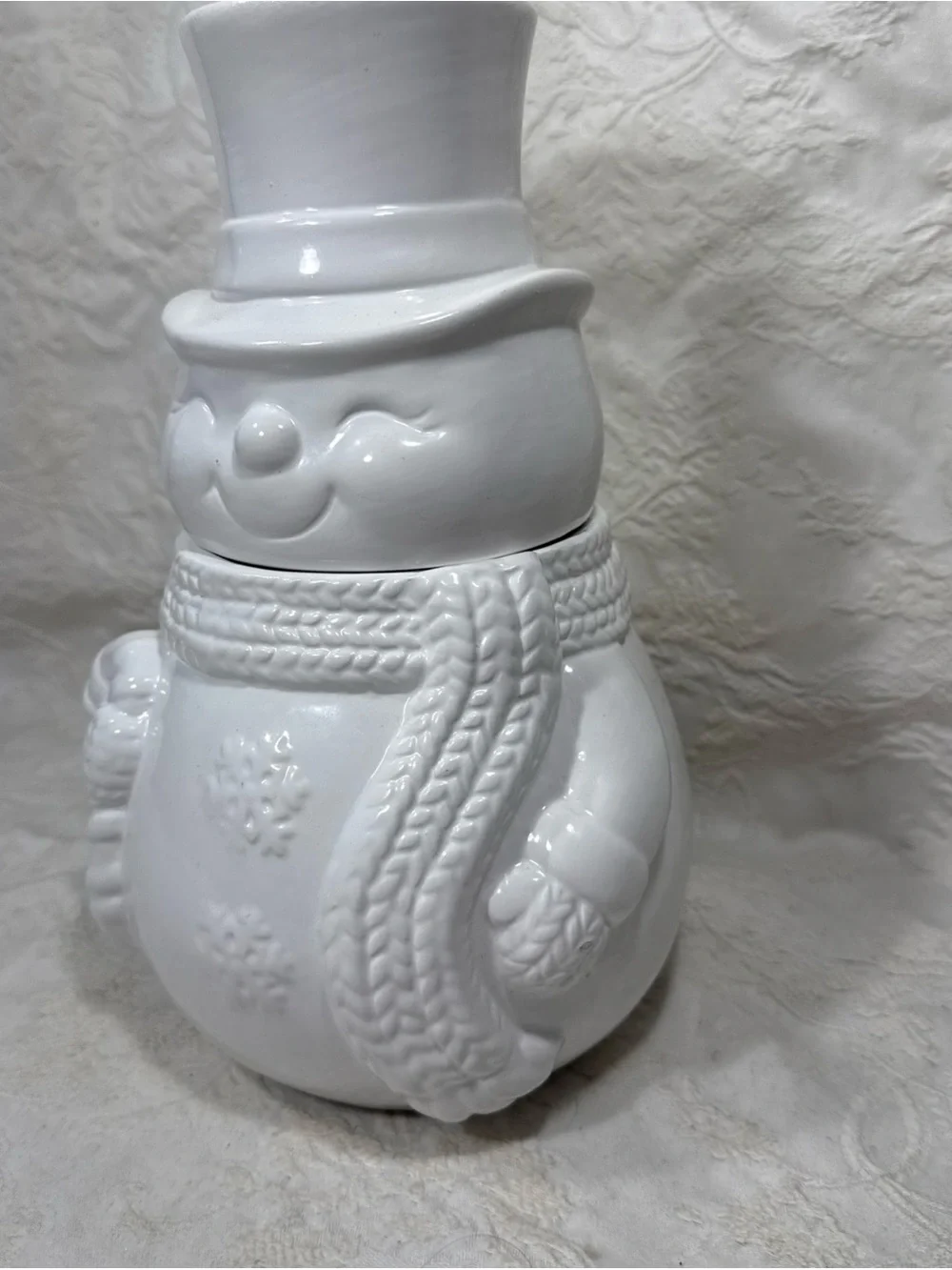 10” White Ceramic Snowman Cookie Jar with Lid Winter Christmas Holiday